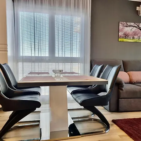 Near Forest Апартаменты Тимишоара