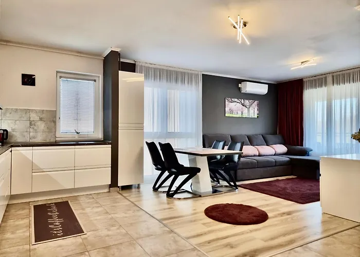 Apartman Near Forest