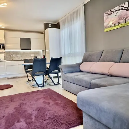 Apartamento Near Forest Timisoara